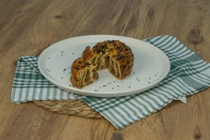 Kıymalı Gül Böreği